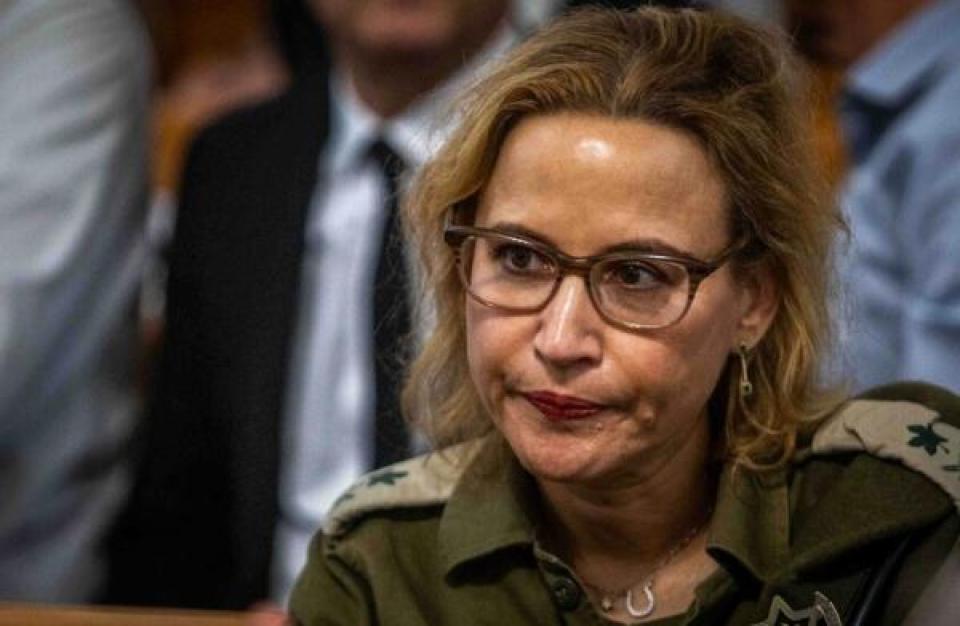 فضيحة في قلب النيابة العسكرية الإسرائيلية.. تحقيقات تهدد بفتح "صندوق باندورا" داخل الجيش
تتصاعد في إسرائيل أزمة غير مسبوقة في القضاء العسكري، مع اقتراب انفجار ملف قد يفتح "صندوق باندورا" ويكشف ممارسات حساسة ومحرجة لمسؤولين كبار في النيابة العسكرية، وربما خارجها.