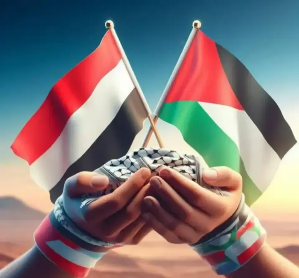 الفاتحة إلى أرواح والدينا ووالديكم وأمواتنا وأمواتكم وأموات المؤمنين كافة ثم إلى أرواح نبينا وآل نبينا محمد اللهم صل وسلم عليه وعلى آله الطيبين الطاهرين. 📿🤲🏻            جمعتكم مباركة بالصلاة على النبي ﷺ
🇾🇪🇵🇸🫡