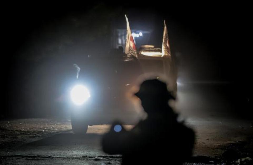 "القسام": سنسلم جثة أسير إسرائيلي تم استخراجها اليوم عند الساعة 9 مساء بتوقيت غزة
أعلنت كتائب "القسام"، الجناح العسكري لحركة "حماس"، أنها ستقوم بتسليم جثة أسير إسرائيلي تم استخراجها اليوم الاثنين في قطاع غزة عند الساعة 9 مساء بتوقيت غزة.